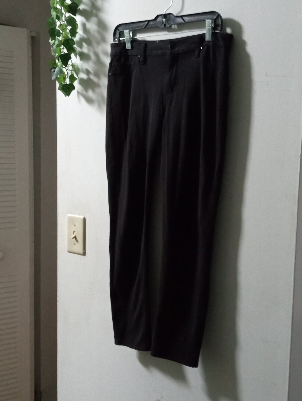 Calvin Klein Jeans Black Skinny Pants Size 8
